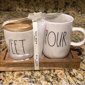 New! Rae Dunn Sweet and Pour Mug Set
